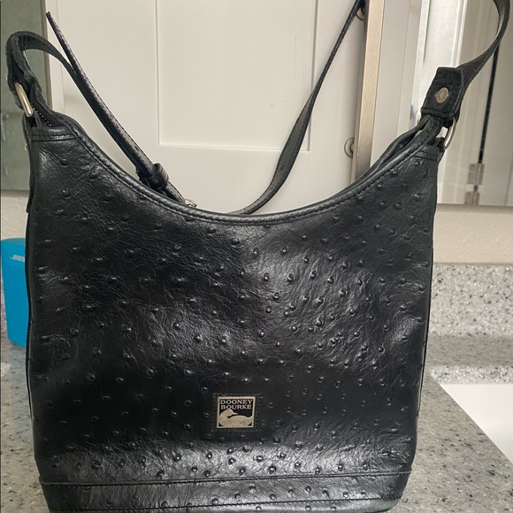 Dooney & Bourke black hobo - Picture 1 of 2